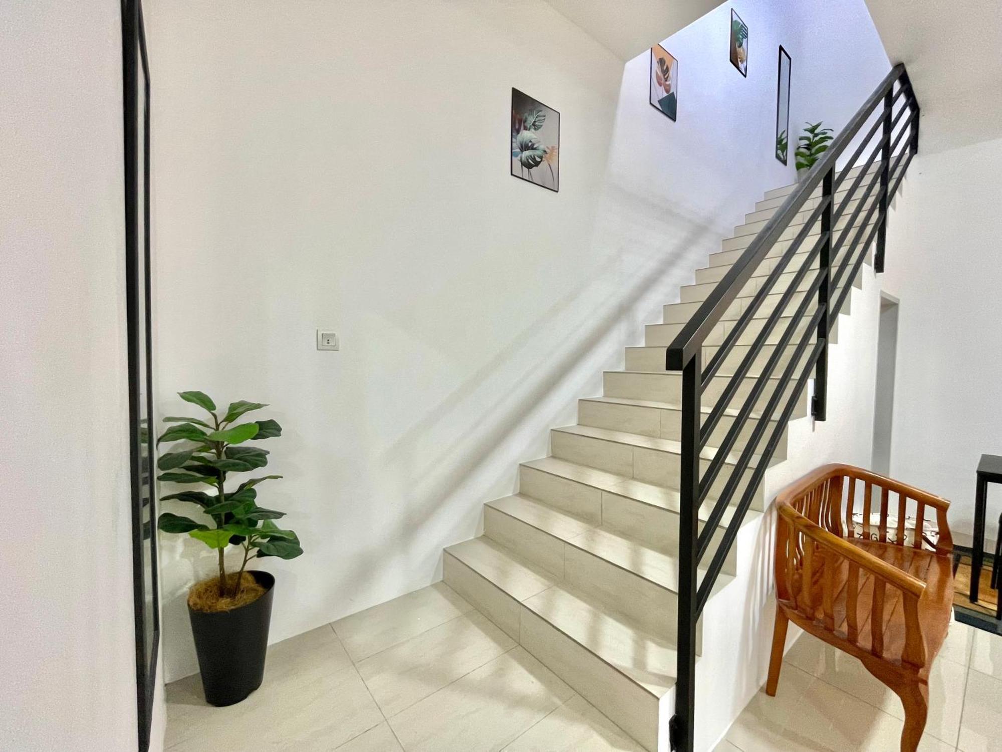 Hanan Homestay Klebang Ipoh With A View Of Mount Korbu, For Musl!M Only!! المظهر الخارجي الصورة